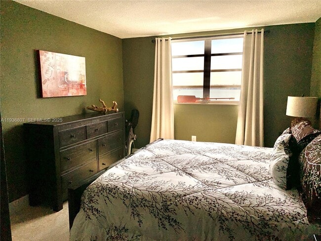 Building Photo - 3000 Marcos Dr