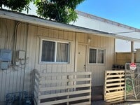 Building Photo - 1027