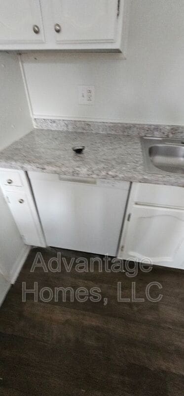 Building Photo - 720-726 N 70th St