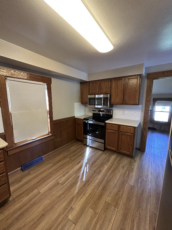 Building Photo - 38171 Wilson Ave