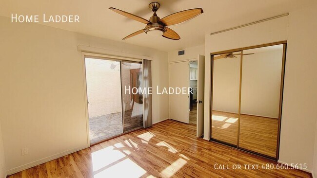Building Photo - Spacious Townhouse in Tempe!