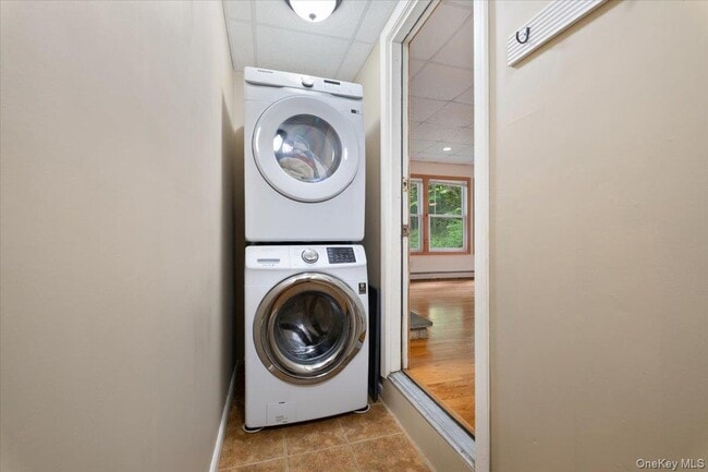 Building Photo - 272 Brewster Hill Rd