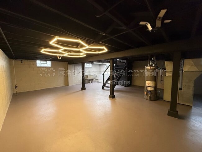 Building Photo - 114 Martin Ave