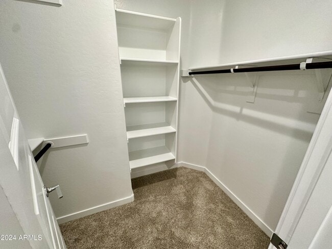 Building Photo - 4043 E Brisa Dr
