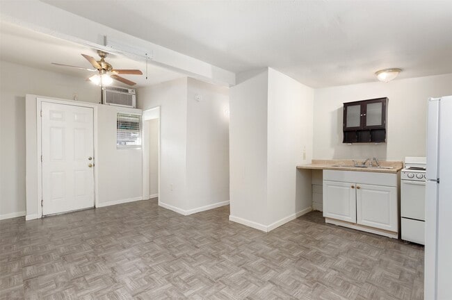 Building Photo - 1708 Market St