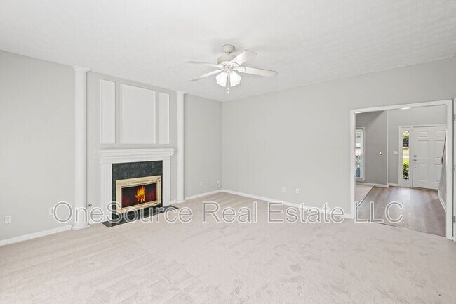 Building Photo - 10905 Pinewalk Forest Cir