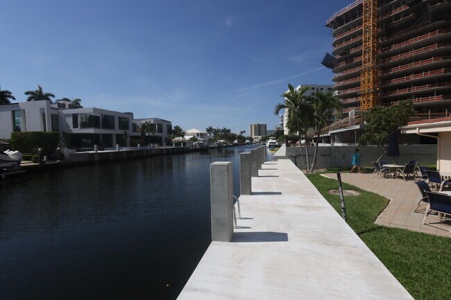 Building Photo - 1391 S Ocean Blvd