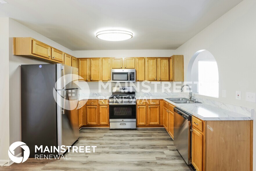 Building Photo - 2804 Crest Ridge Way SW