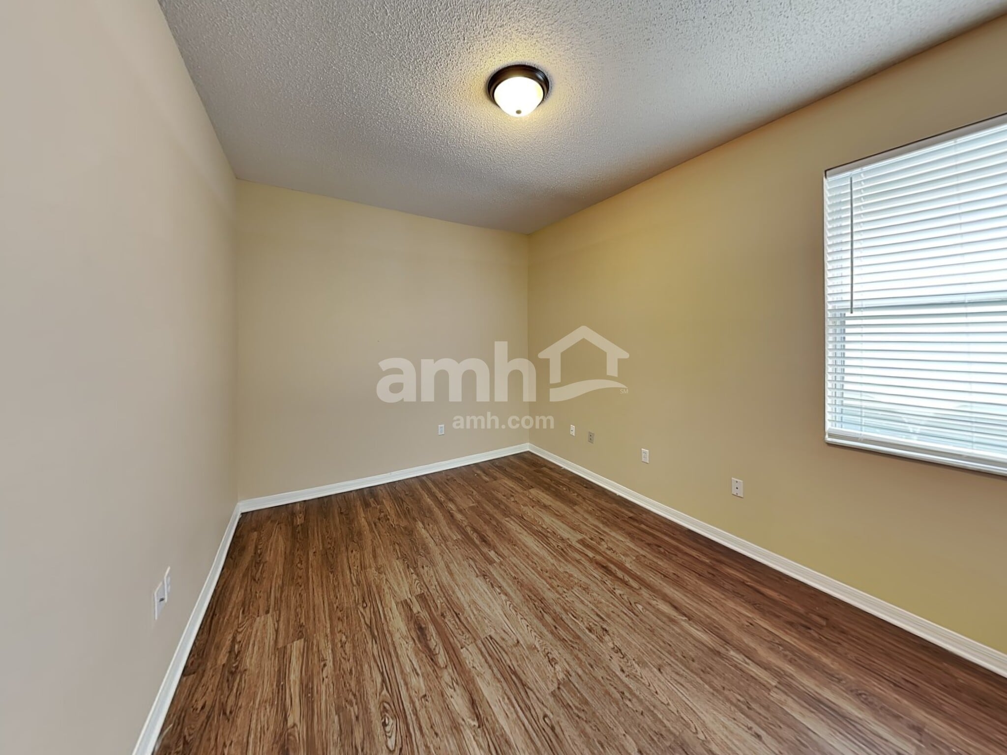 Building Photo - 1962 Kimlyn Cir