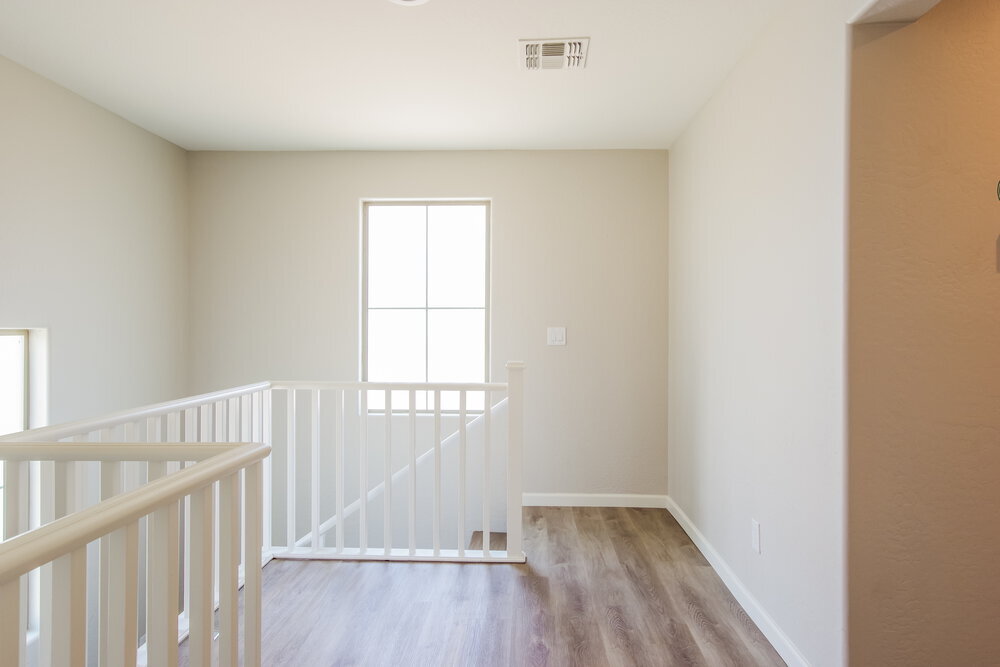 Building Photo - 2141 W Barwick Dr