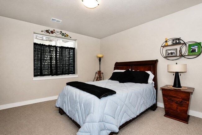 Building Photo - 6245 Vernazza Way