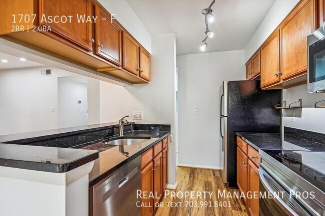 Building Photo - 1707 Ascot Way