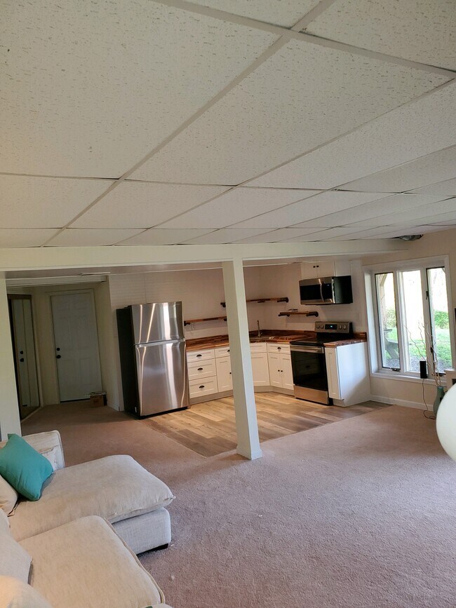 Building Photo - 2365 Delight Ct