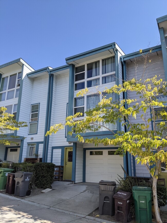 9473 MacArthur Blvd 9473 MacArthur Blvd Oakland CA 94605 Apartment