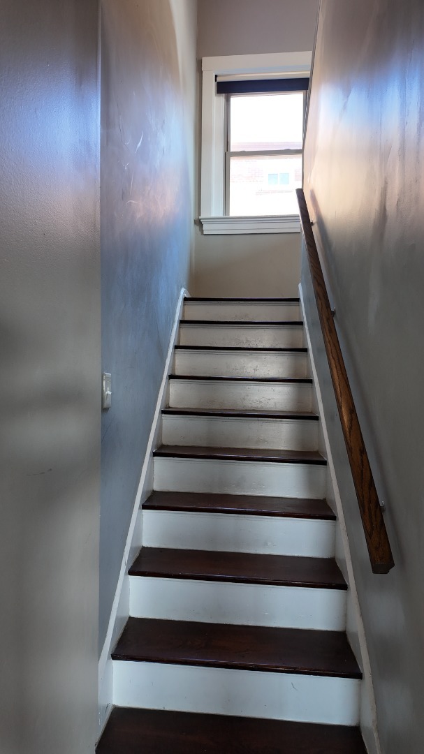 Building Photo - Fresh, Two-Story OTR Duplex with Downtown Views – Renovated 3BR/2BA, In-Unit Laundry