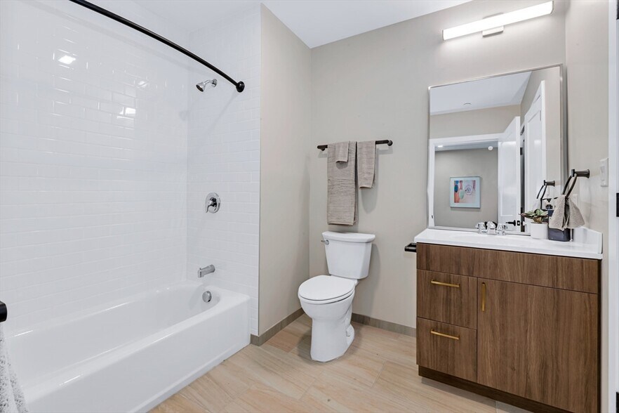 Building Photo - 356 Cummins Hwy