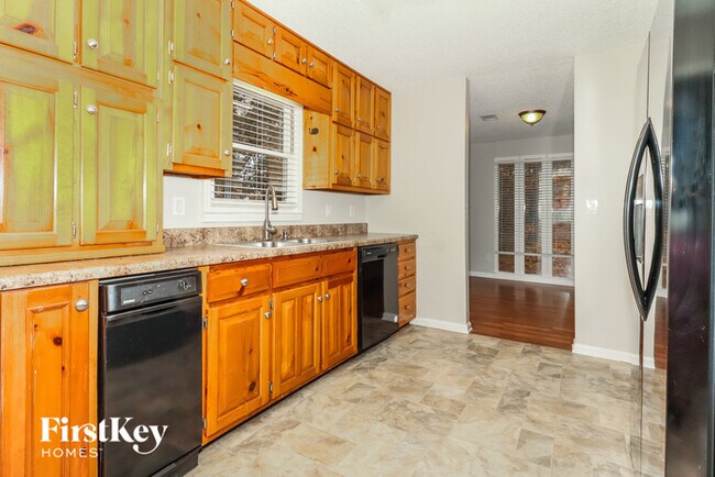 Building Photo - 3167 Lake Ranch Dr