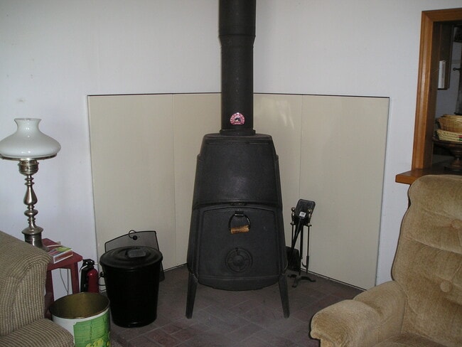 Building Photo - 27 Woodland Hills