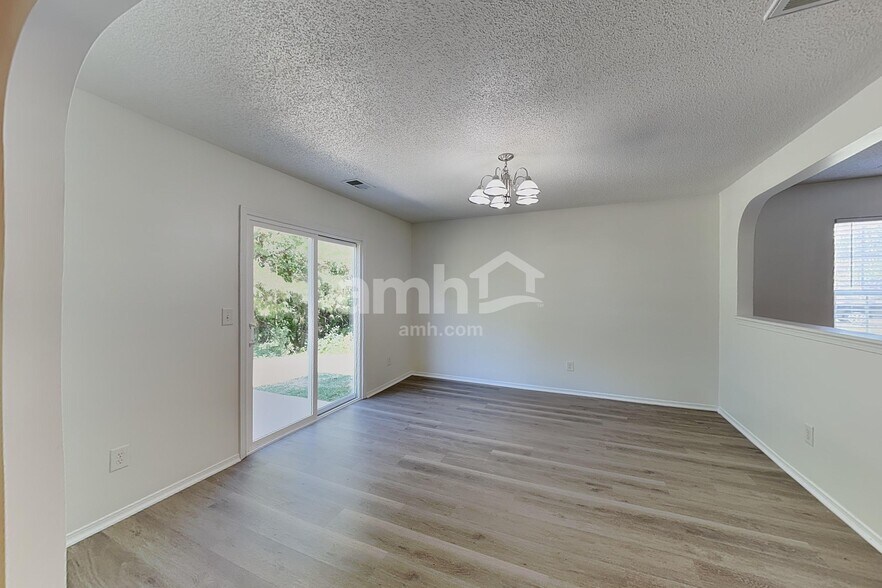 Building Photo - 3109 Skybrook Ln