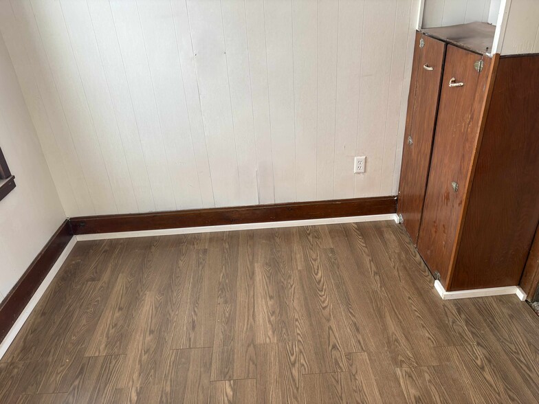 Front Bedroom New Flooring and Built Ins - 259 Elizabeth St