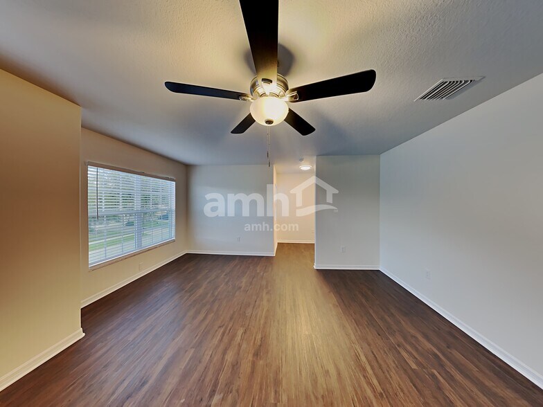 Building Photo - 5803 Sweet William Terrace