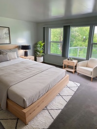 Building Photo - One Bedroom over Liberty Bay - $1000 off J...