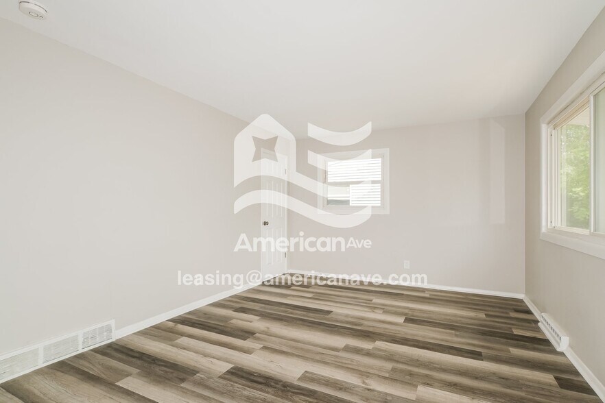 Building Photo - 11605 Larimore Rd