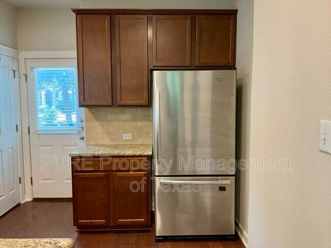 Building Photo - 2101 Rivers Edge Way