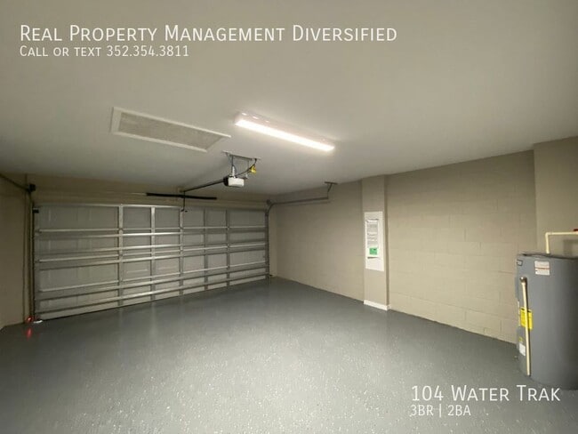 Building Photo - 104 Water Trak