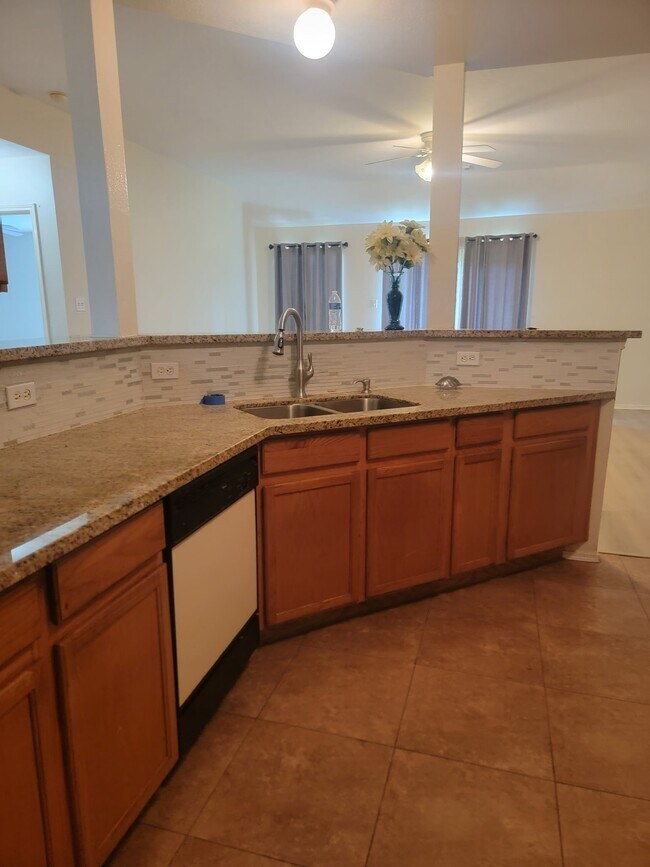 Building Photo - 16350 Angel Island Ln