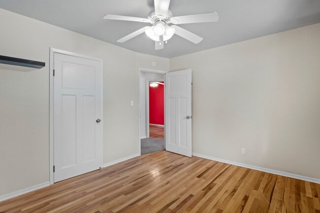 Building Photo - 3104 E 35th Ave