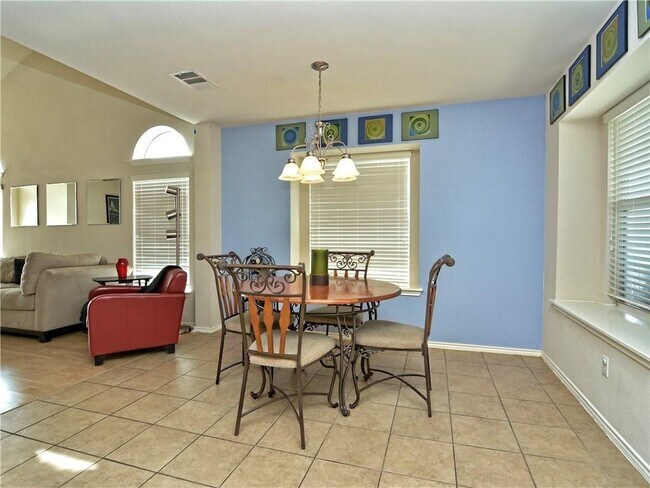 Building Photo - 4100 Whitecrest Cove
