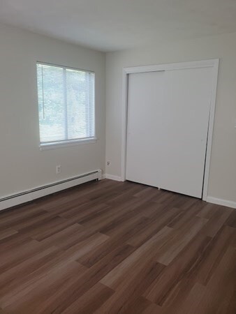 Building Photo - 50 Francis St