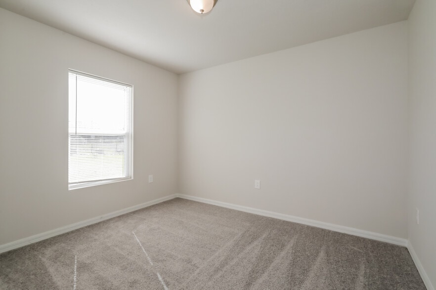 Building Photo - 106 Ulysses Trail
