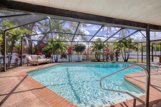 Building Photo - 2315 Minneola Rd