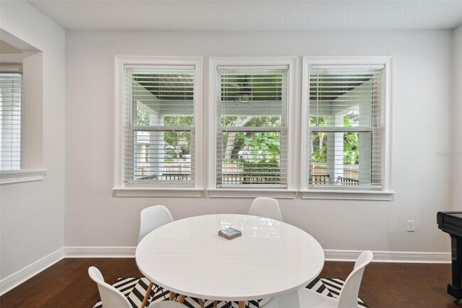 Building Photo - 5700 Interbay Blvd