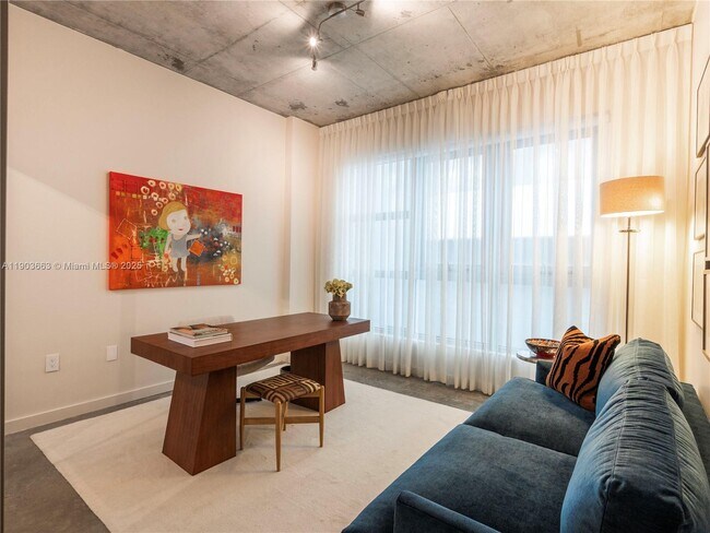 Building Photo - 3449 NE 1st Ave