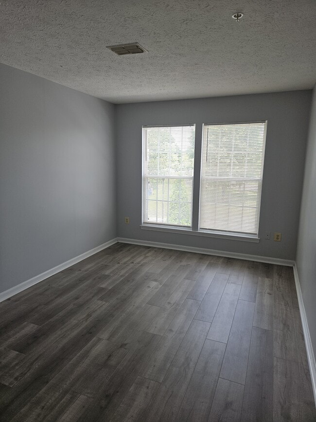 Building Photo - 5309 Regal Ct