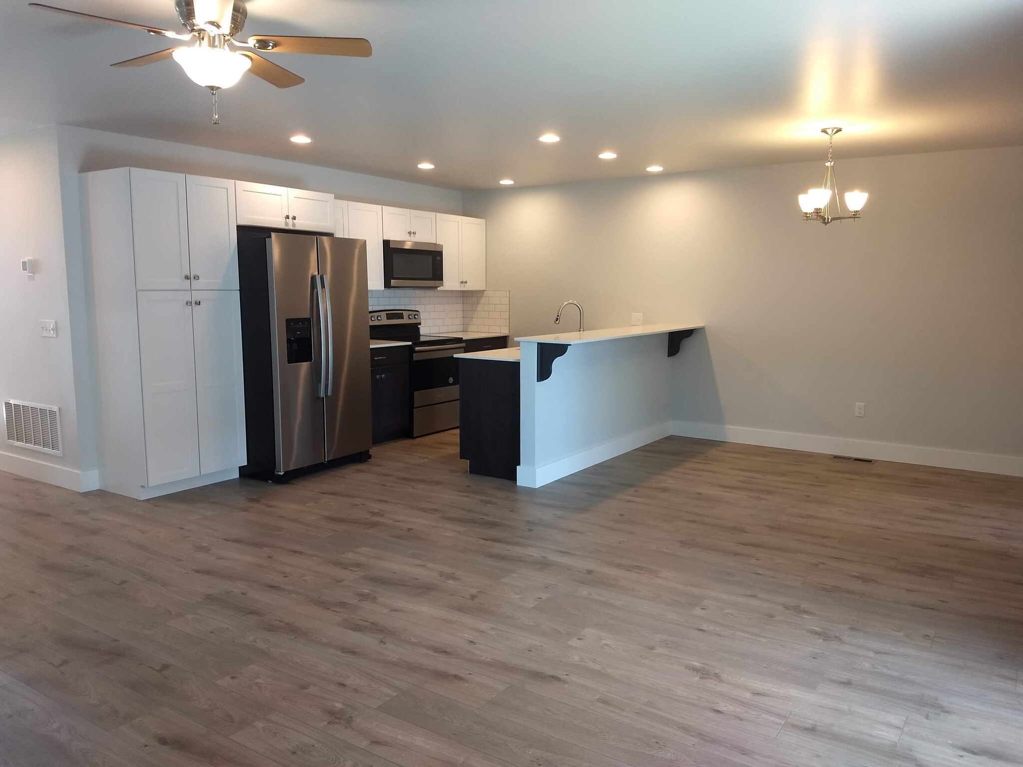 Building Photo - 712 N 12th St