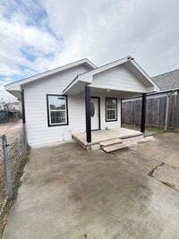Building Photo - 1819 Carr St