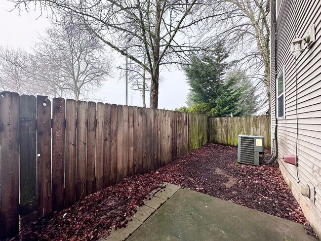 Building Photo - Beautiful 3-Bedroom, 2.5-Bath Condo with Modern Comforts!