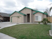 Building Photo - Marvelous 4 Bedroom 2 Bath Home with a Bonus Room