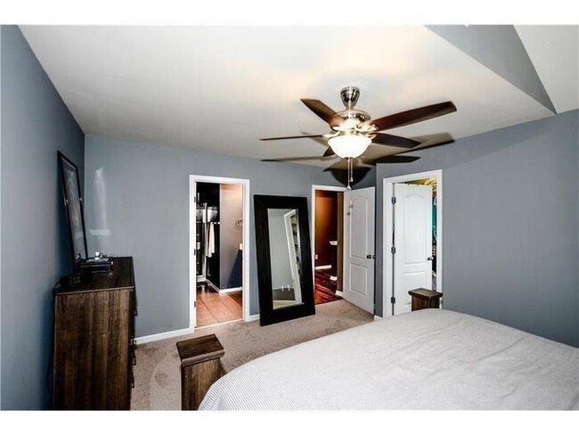 Building Photo - 2657 Cedar Dr