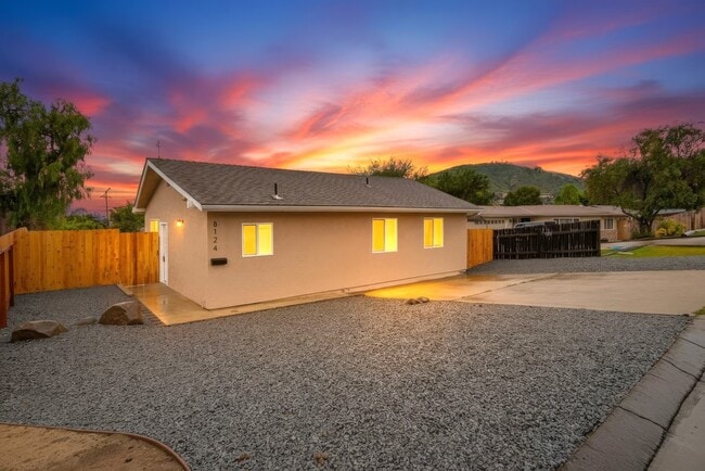 Building Photo - 8120 Melrose Ln