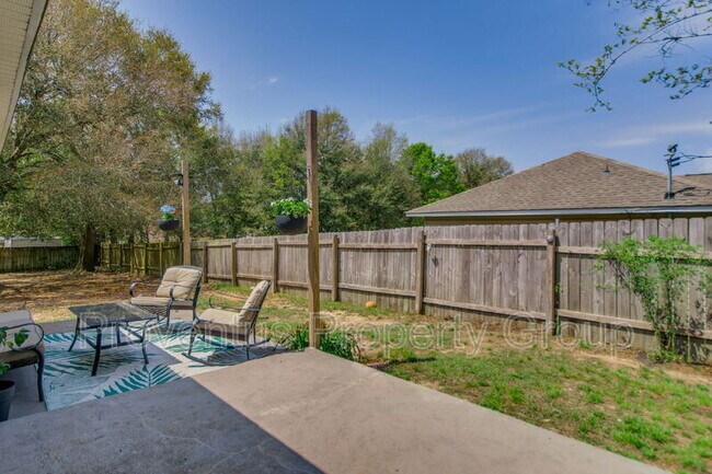 Building Photo - 3661 London Rd