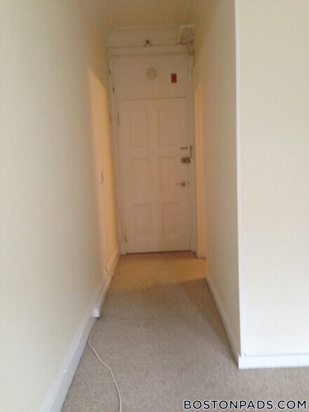 Building Photo - 62 Boylston St