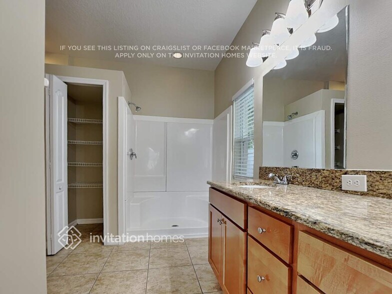 Building Photo - 2122 Senate Ave