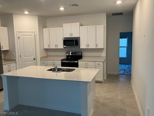 Building Photo - 12245 Savanna Lks Blvd