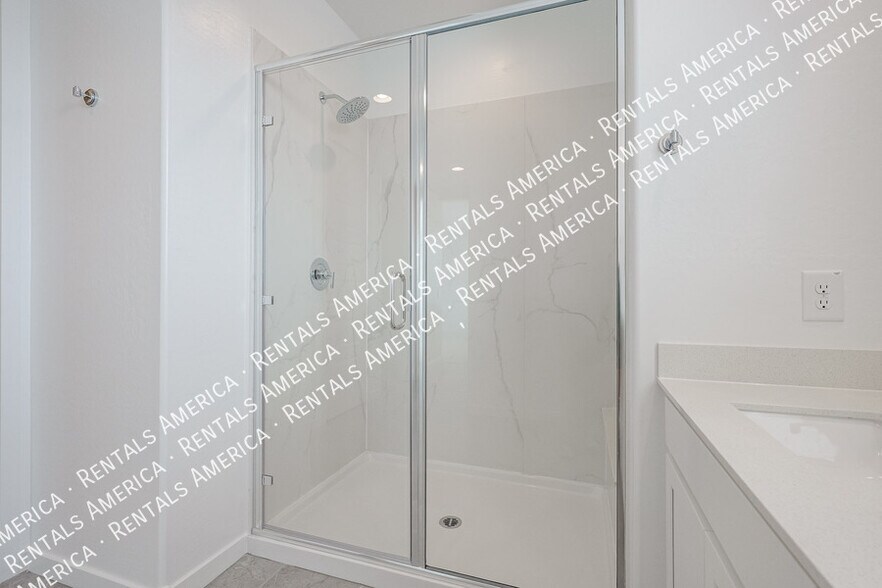 Building Photo - 11985 Calle de Pompas W