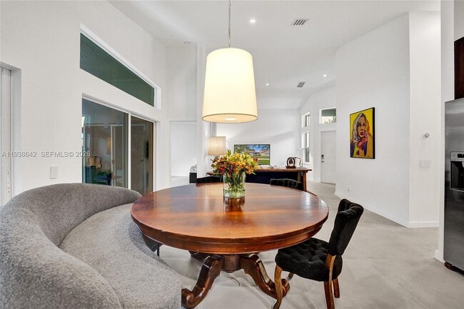 Building Photo - 648 Sand Creek Cir